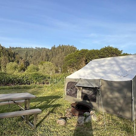 Glamping Tent On The River Klamath Dış mekan fotoğraf